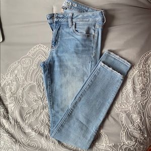 American Eagle Light Wash Stretch Skinny Jeans 10L